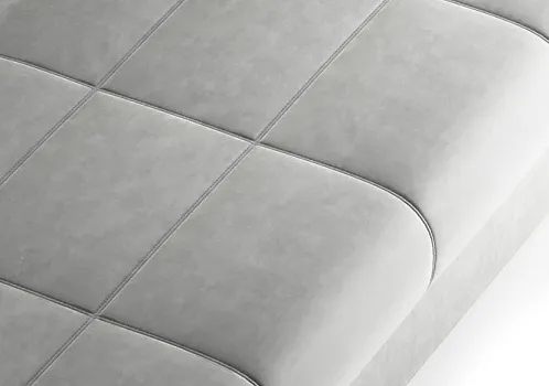 Съёмный чехол сиденья, спинки и подушек позволит произвести химчистку в случае необходимости. Съёмный чехол сиденья, спинки и подушек позволит произвести химчистку в случае необходимости.